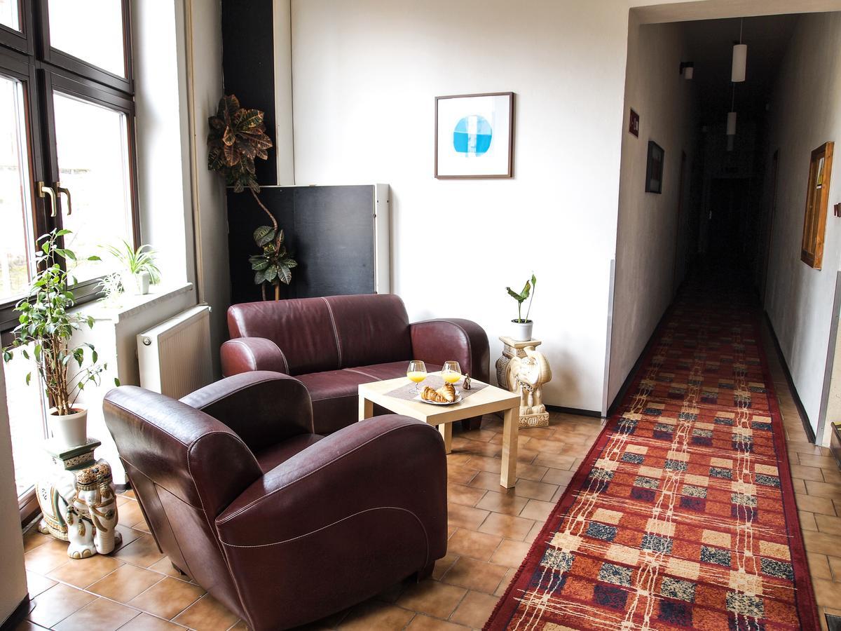 Hotel Faust Дечин Екстериор снимка